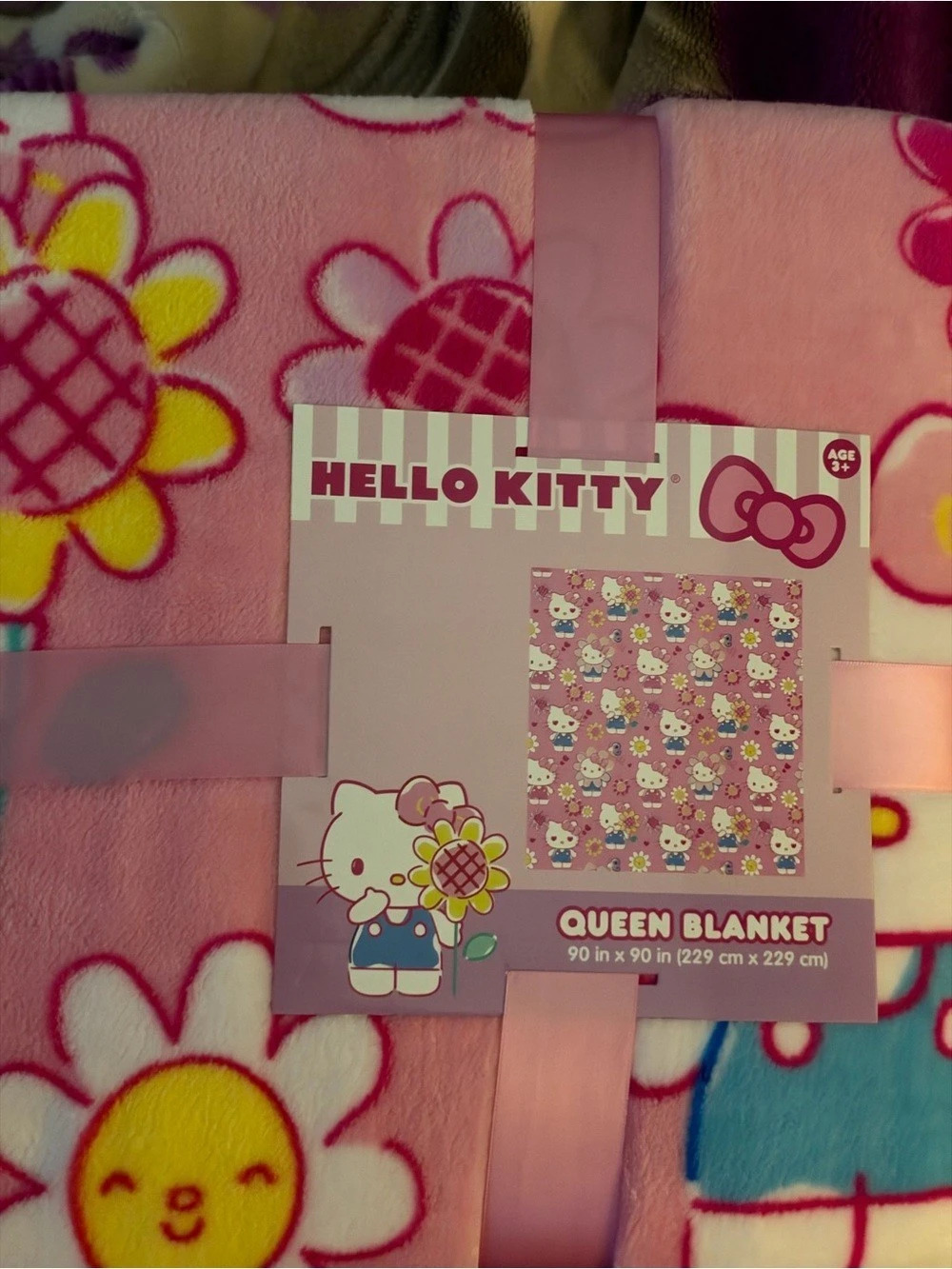 Hello Kitty Sunflower Pink Queen Blanket